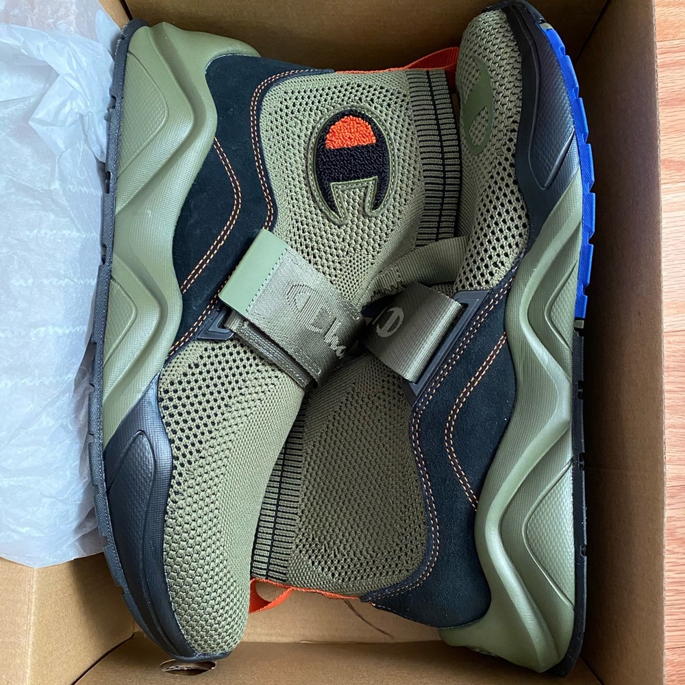 Champion Sneakers